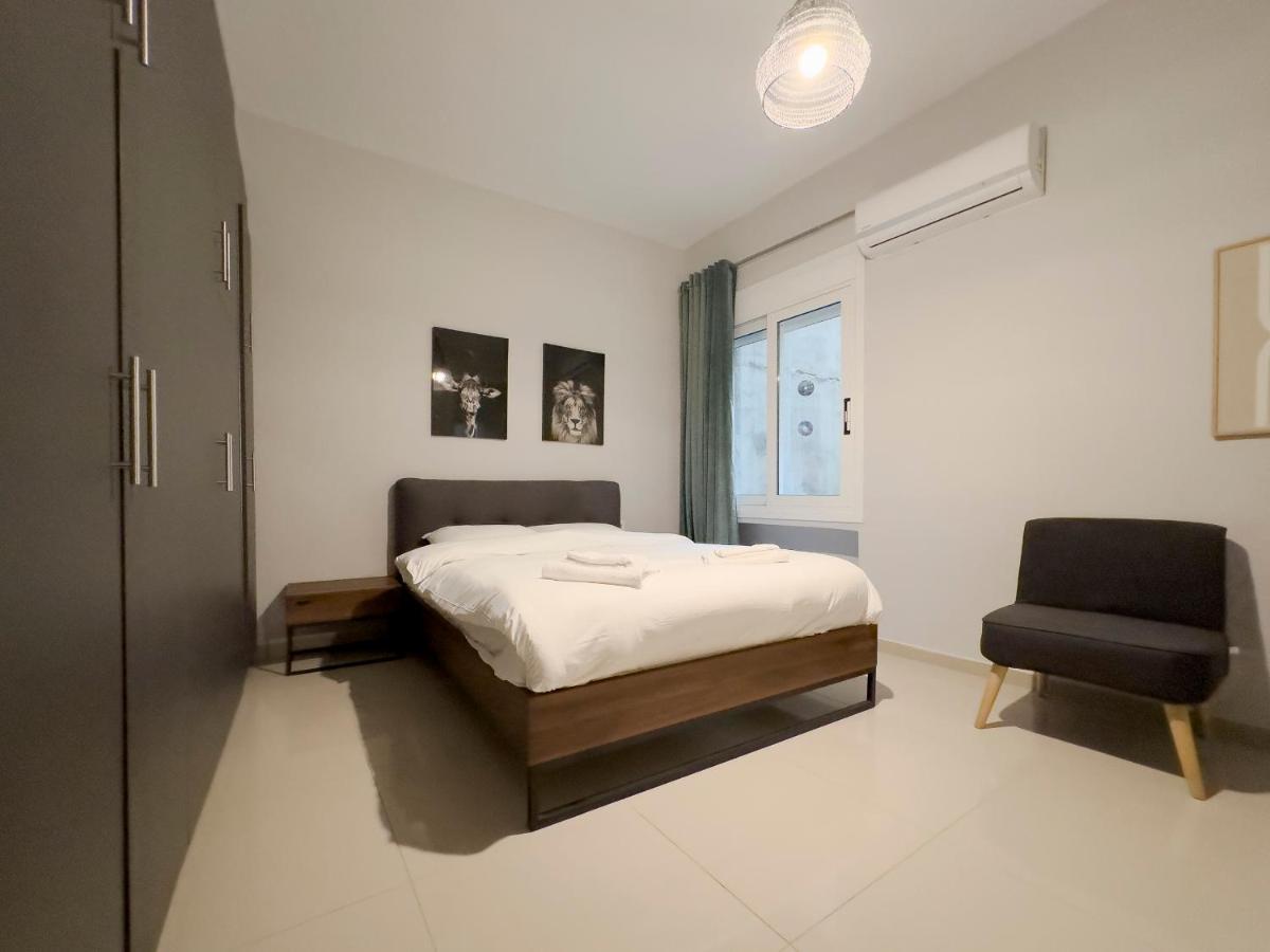 Satovriandou Spacious 128Sqm Apt In Atene Esterno foto